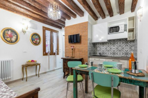 Venice downtown with private garden